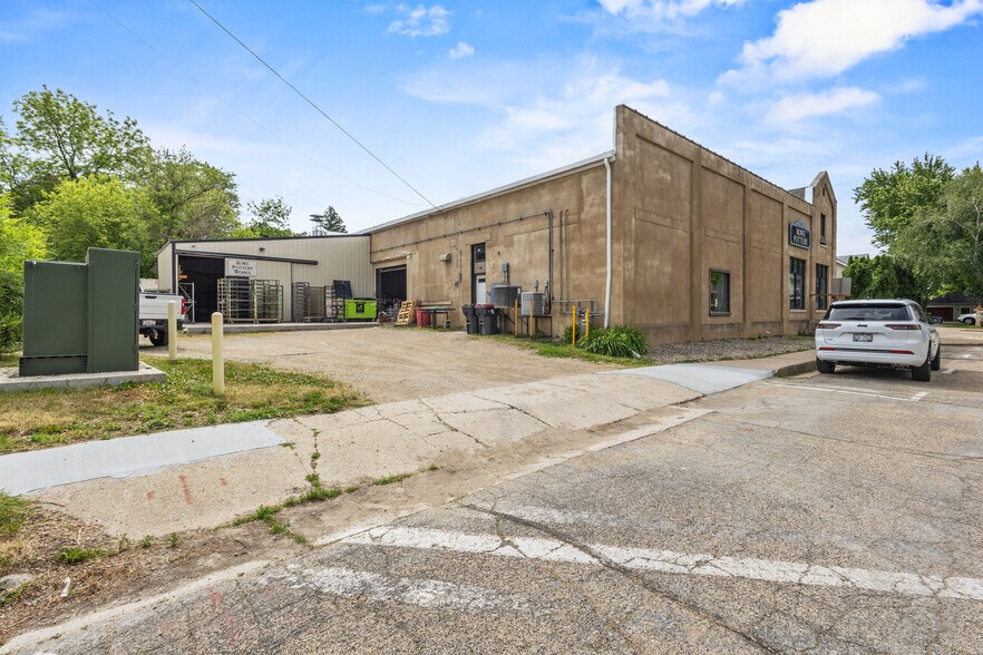More Photos Of 108-110 E Main St, Cambridge Storefront For Sale