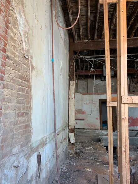 More Photos Of 202 E Main St, Henderson Loft Creative Space For Sale