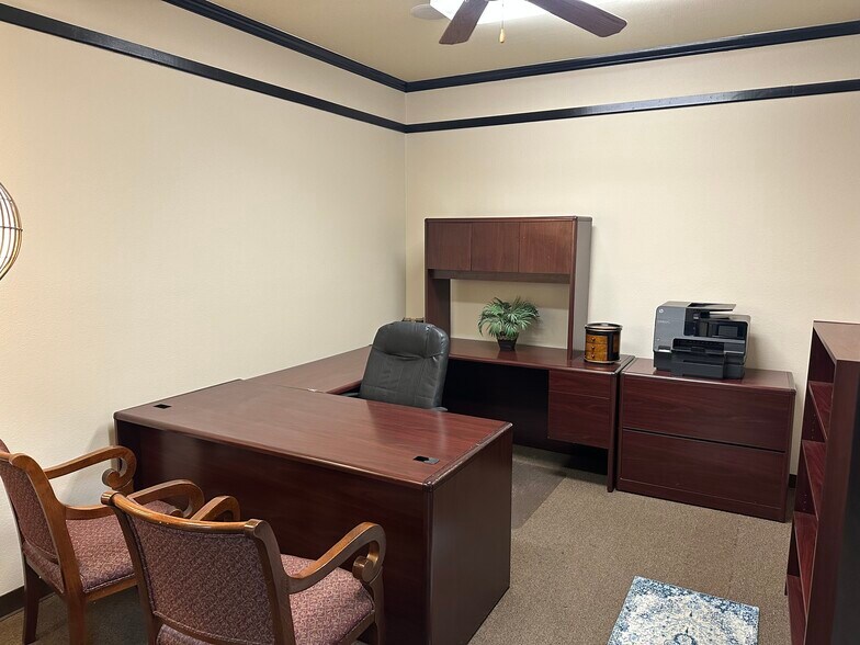 More Photos Of 715 S 8th St, Rogers Coworking Space