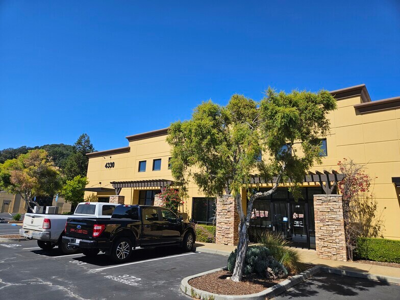 More Photos Of 4328-4330 Redwood Hwy, San Rafael Research And Development For Sale