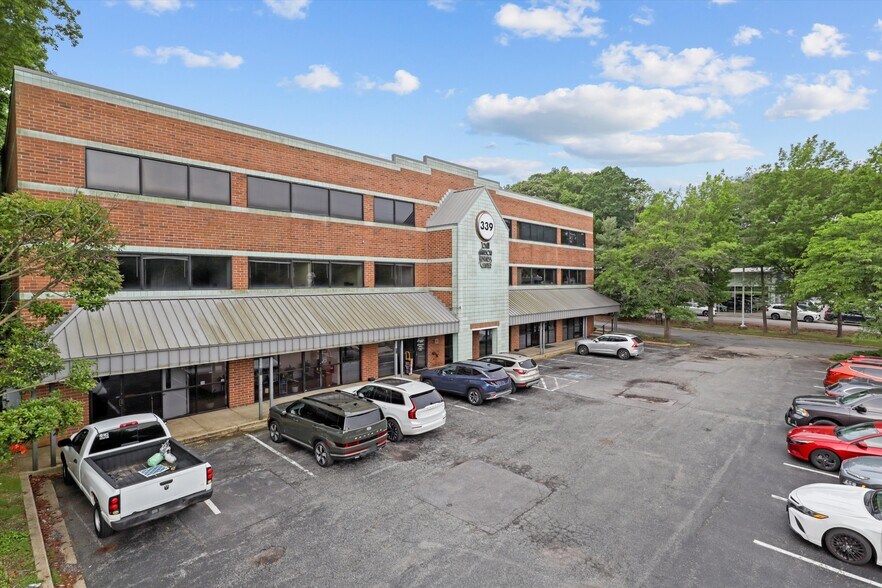 More Photos Of 339 Buschs Frontage Rd, Annapolis Medical For Sale
