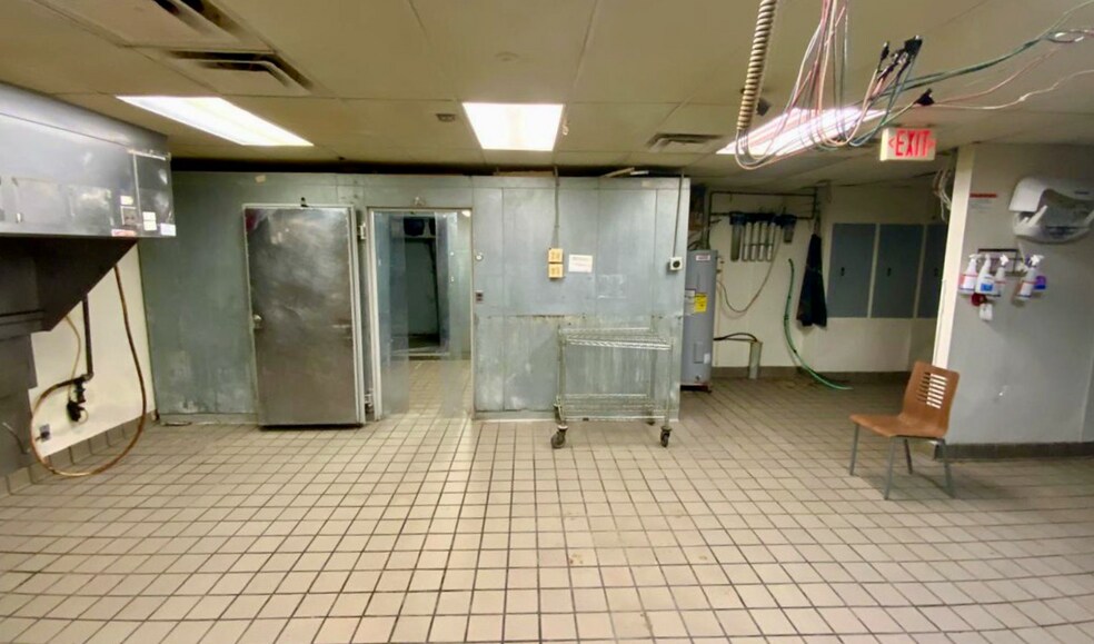 More Photos Of 611 Rancho Viejo Dr, Laredo Fast Food For Lease