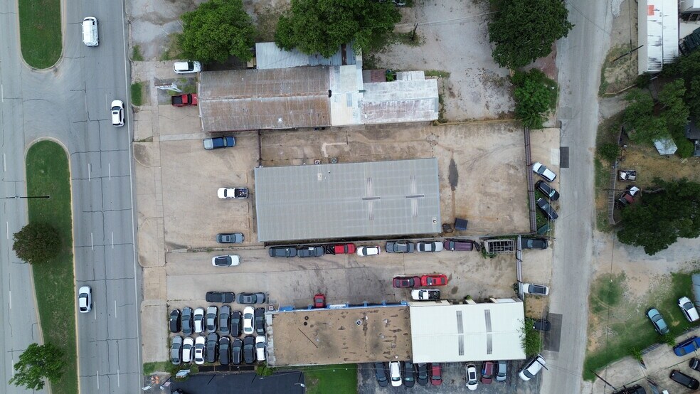 More Photos Of 5928 E Lancaster Ave, Fort Worth Freestanding For Lease