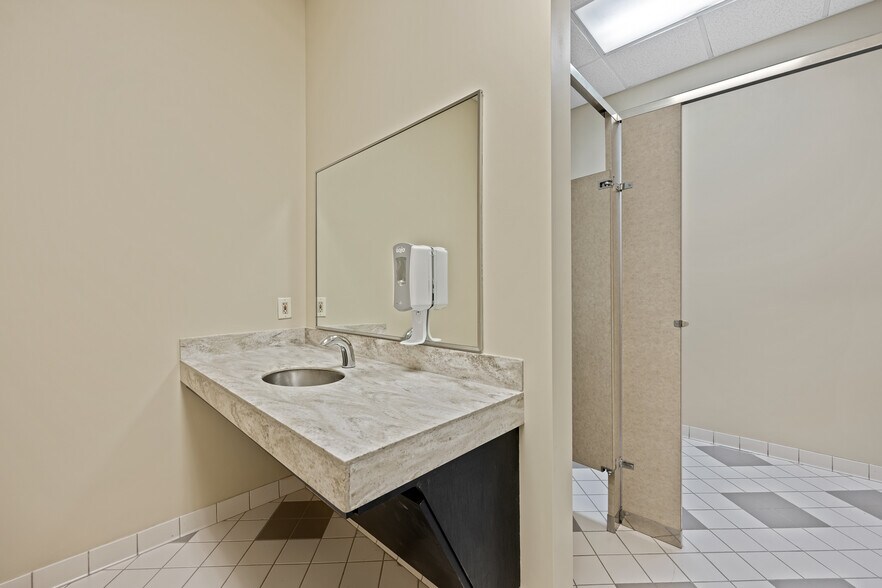 More Photos Of 6300-6310 Chapel Hill Rd, Raleigh Office For Sale