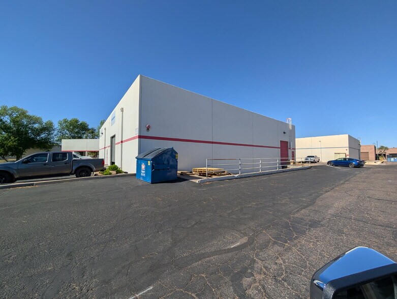 More Photos Of 3814 E Roeser Rd, Phoenix Warehouse For Sale