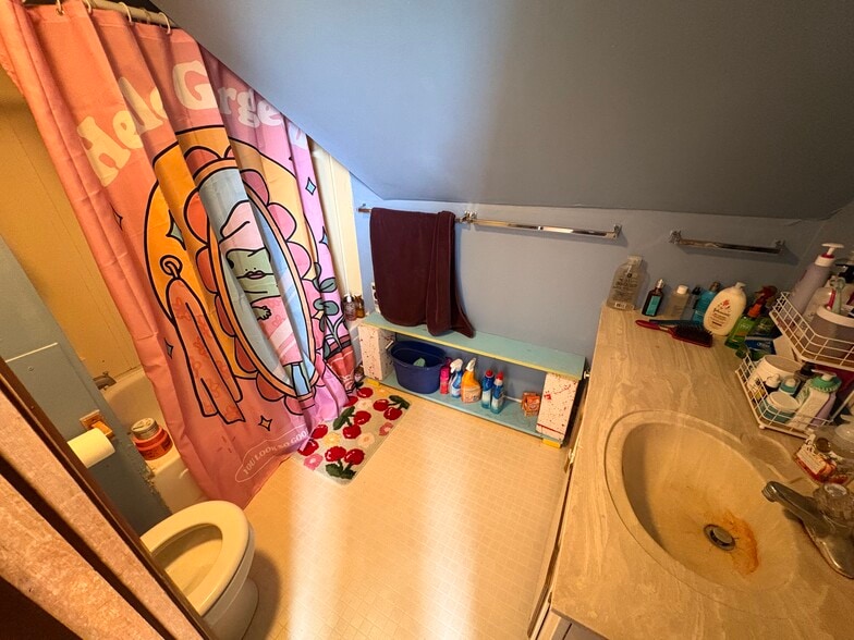 More Photos Of 401 N Salisbury St, West Lafayette Apartments For Sale