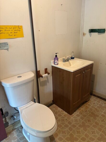 More Photos Of 1797 Route 376, Poughkeepsie Freestanding For Sale