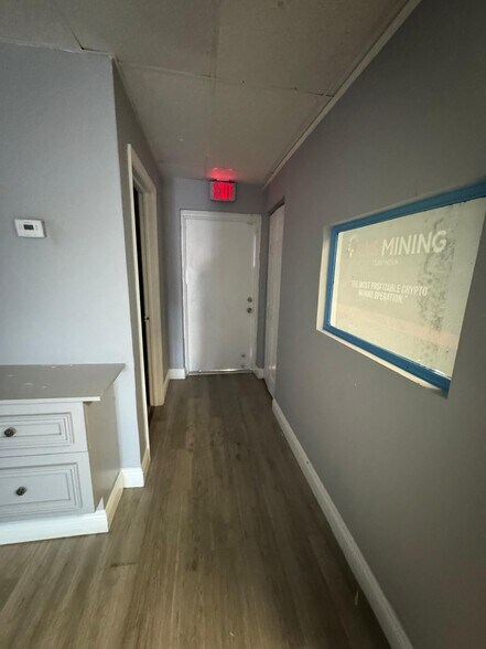 More Photos Of 3355 Lake Worth Rd, Palm Springs Storefront Retail Office For Lease