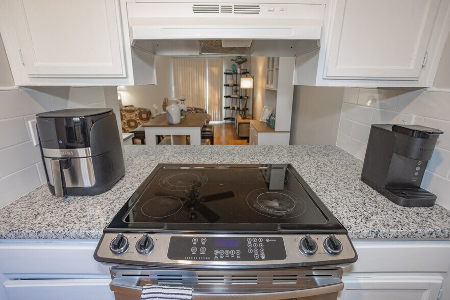 More Photos Of 3108 Eaton St, Kansas City Multifamily For Sale