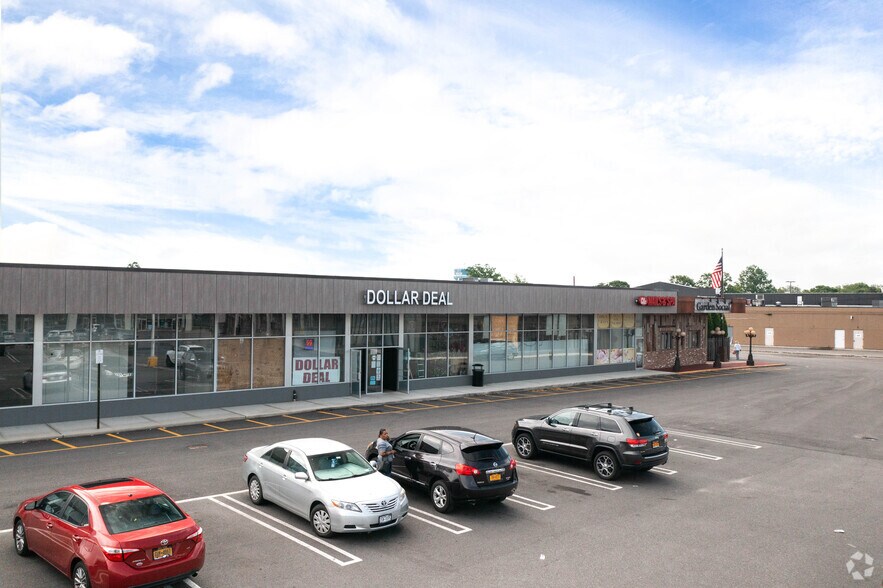 More Photos Of 2000 Hempstead Tpke, East Meadow Unknown For Lease