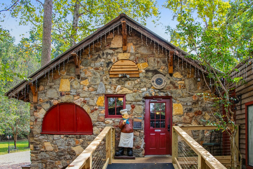 More Photos Of 299 Natural Bridge Park Rd, Waynesboro Specialty For Sale