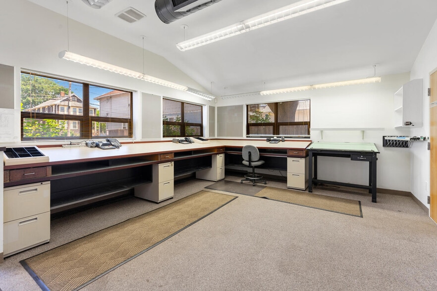 More Photos Of 30 Thacher St, Malden Office For Sale