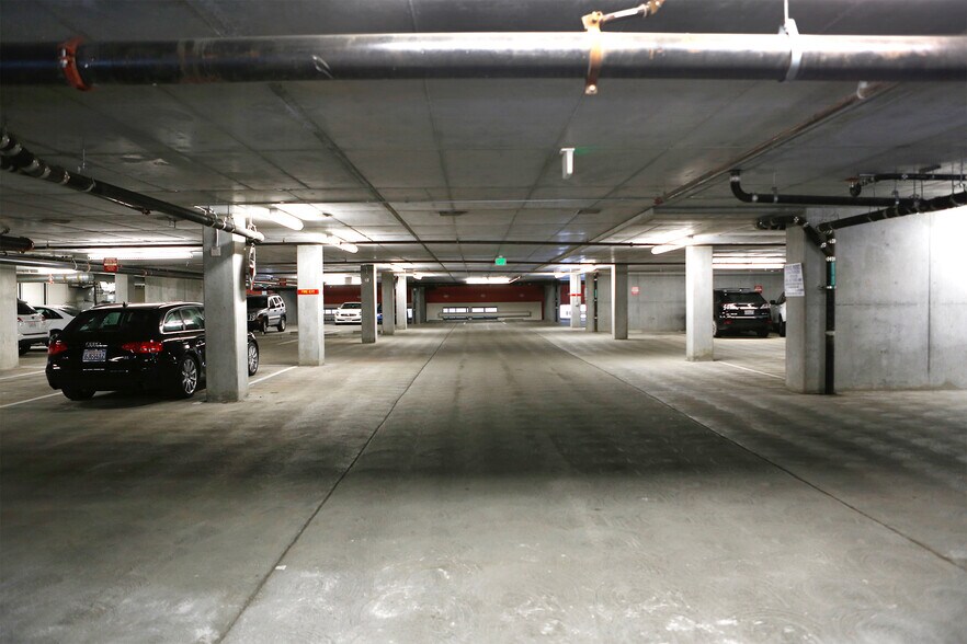 More Photos Of 555 4th St, San Francisco Parking Garage For Sale