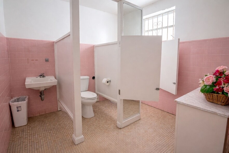 More Photos Of 6891 NW 13th Ave, Miami Religious Facility For Sale