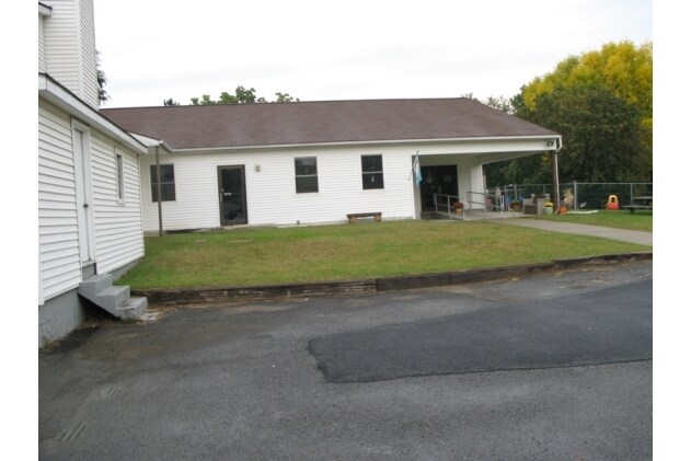 More Photos Of 2739 Hamburg St, Rotterdam Religious Facility For Lease