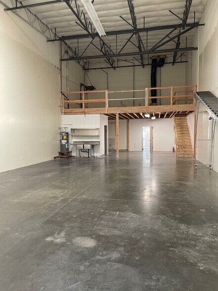 More Photos Of 1863-1885 Concourse Dr, San Jose Light Manufacturing For Lease