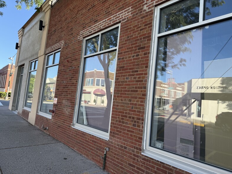 More Photos Of 209-211 Westwood Ave, Westwood Restaurant For Lease