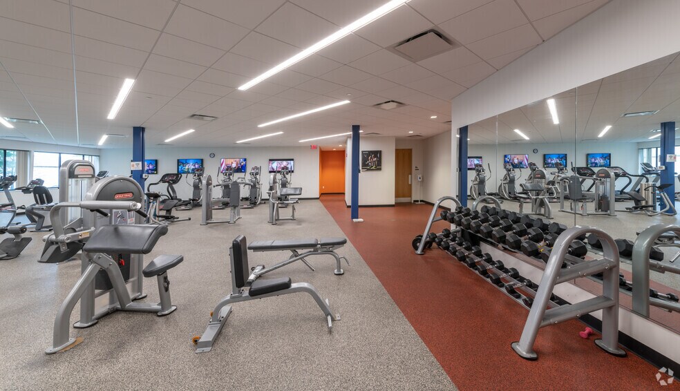 More Photos Of 700 Nickerson Rd, Marlborough Unknown For Lease