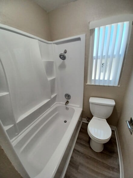 More Photos Of 7259 S Land Park Dr, Sacramento Apartments For Sale