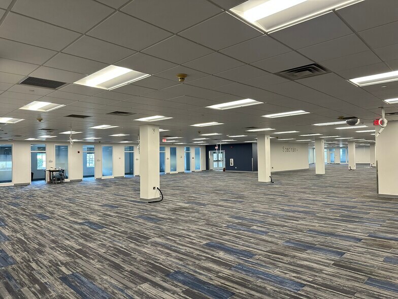 More Photos Of 901 Washington Ave, Portland Office For Lease