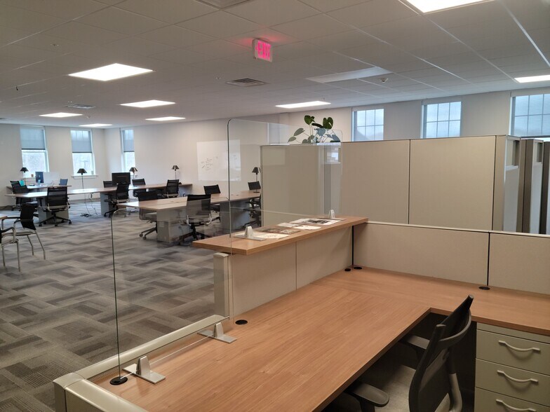 More Photos Of 16 N Greenbush Rd, Troy Freestanding For Lease
