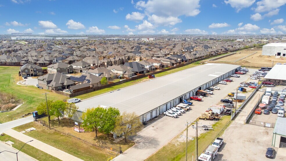 More Photos Of 10027 Harmon Rd, Fort Worth Unknown For Lease