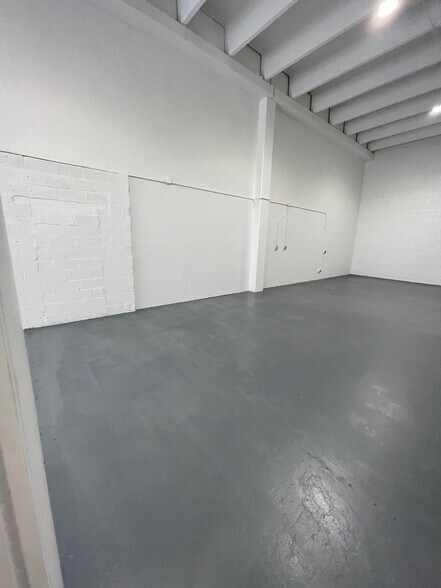 More Photos Of 6450-6464 NW 77th Ct, Miami Industrial For Lease