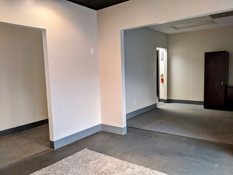 More Photos Of 222 Fairburn Industrial Blvd, Fairburn Warehouse For Sale