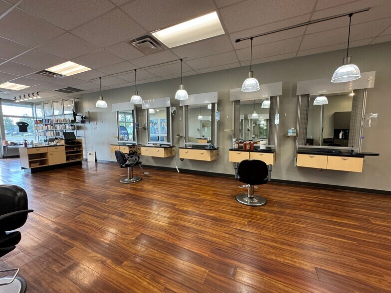 More Photos Of 720 15th St E, Tuscaloosa Storefront Retail Office For Lease