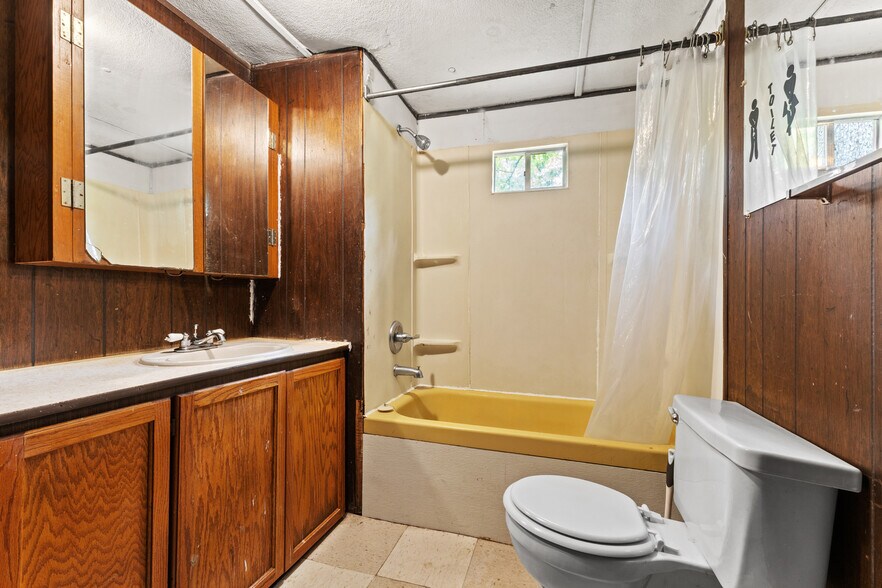 More Photos Of 409 County Road 916, Mountain Home Manufactured Housing Mobile Home Park For Sale