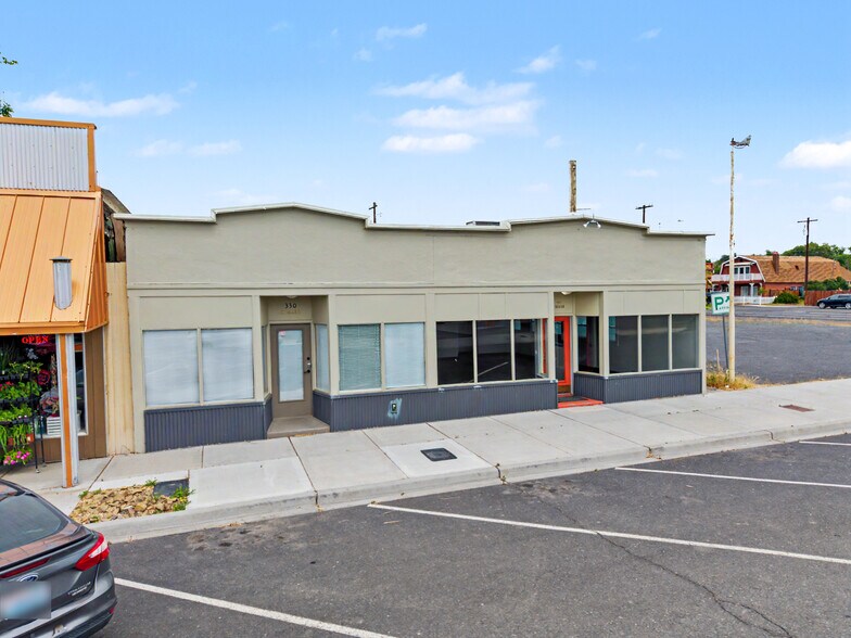 More Photos Of 330 Main Ave E, Soap Lake Freestanding For Lease