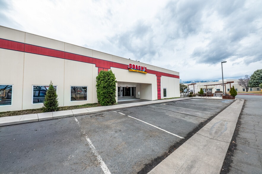 More Photos Of 4050 S McCarran Blvd, Reno General Retail For Sale