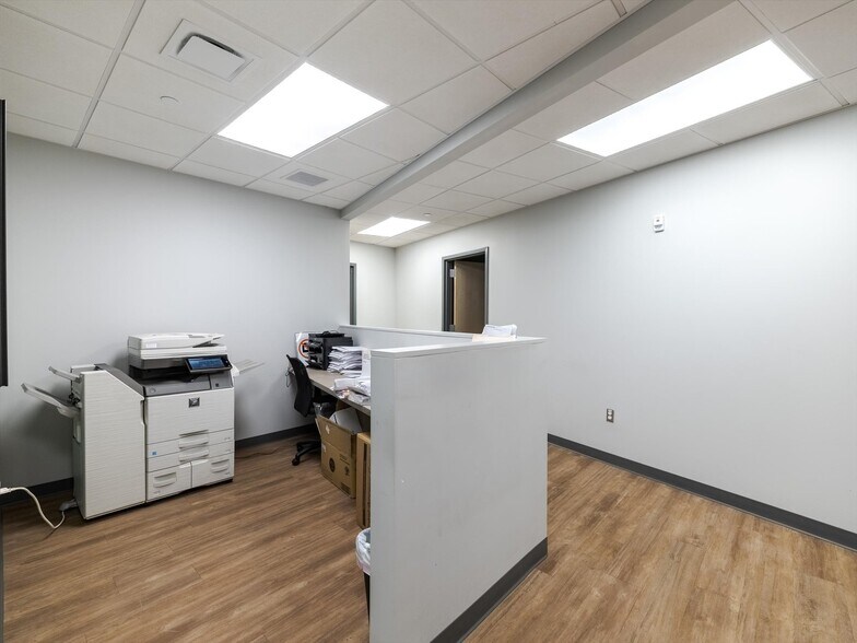 More Photos Of 520 W Roosevelt Blvd, Philadelphia Medical For Sale