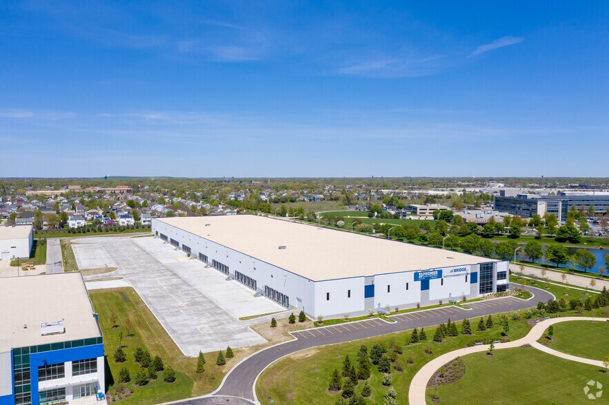 More Photos Of 599 S Schmidt Rd, Bolingbrook Distribution For Lease