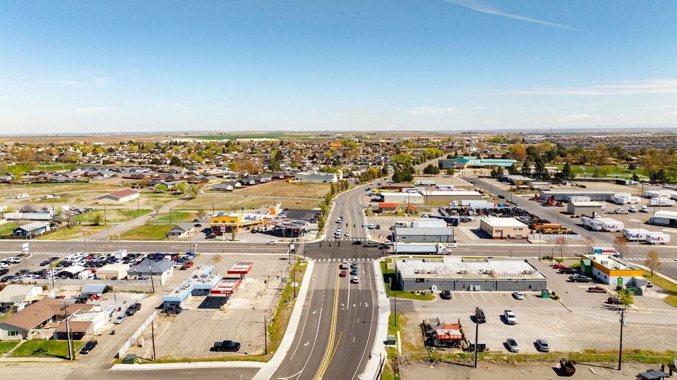 More Photos Of 1211 E Lewis St, Pasco Convenience Store For Sale
