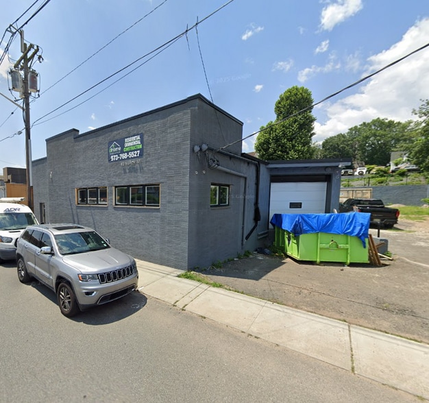 More Photos Of 83-87 Valley St, Belleville Warehouse For Lease
