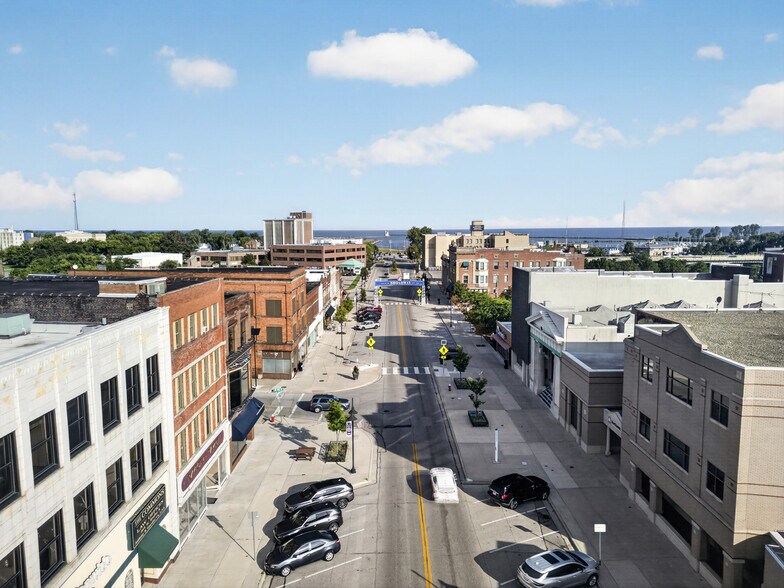 More Photos Of 573-577 Broadway, Lorain Storefront Retail Residential For Sale