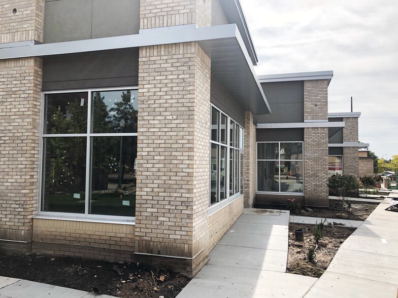 More Photos Of 722 N Chestnut St, Chaska Storefront For Lease