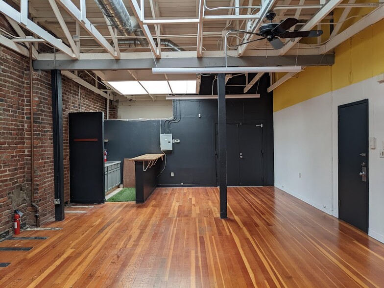 More Photos Of 230-236 8th St, San Francisco Light Manufacturing For Lease