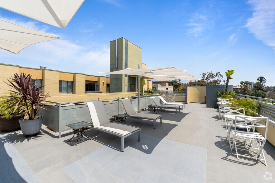 More Photos Of 65 W Dayton St, Pasadena Coworking Space