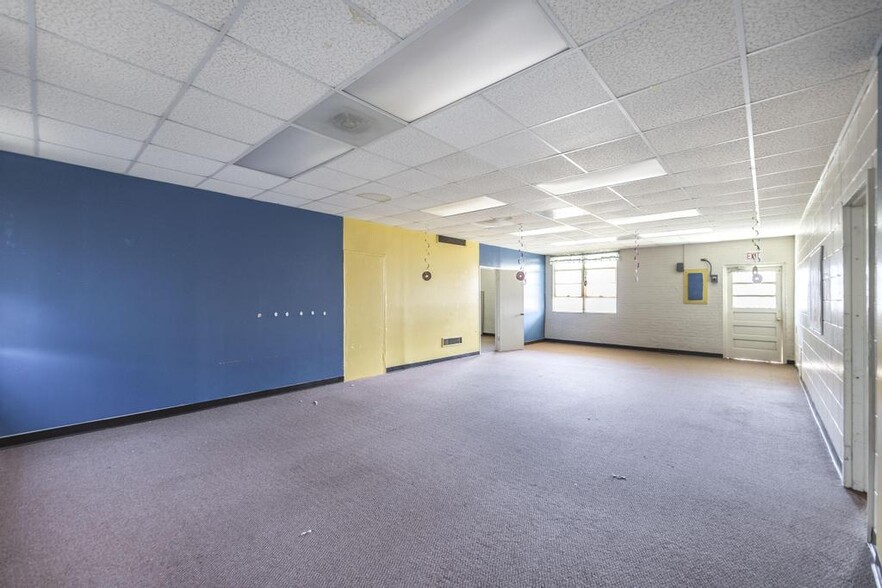 More Photos Of 2270 Shurling Dr, Macon-Bibb Religious Facility For Sale