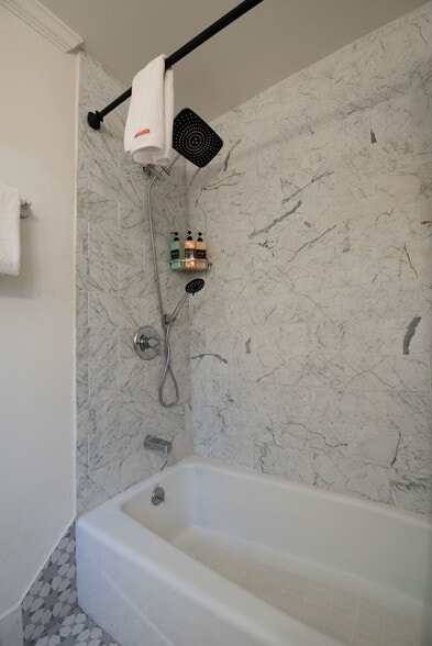 More Photos Of 18239 Main St, Jamestown Hotel For Sale