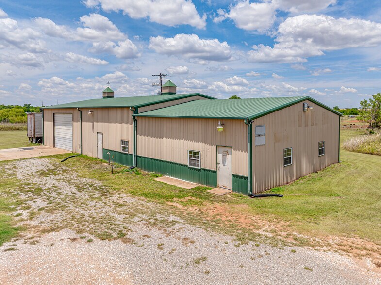 More Photos Of 22514 2930 rd, Kingfisher Industrial For Sale