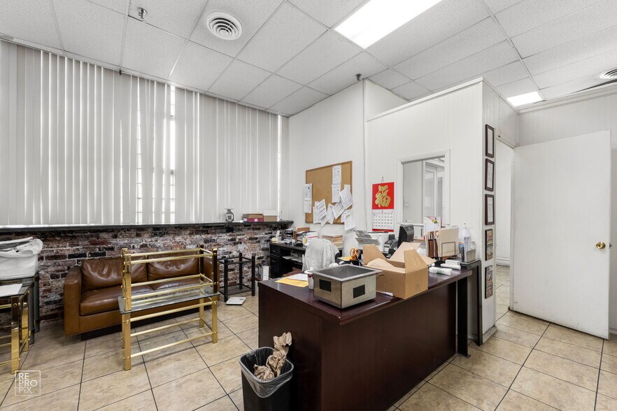 More Photos Of 2444 N Pulaski Rd, Chicago Warehouse For Sale