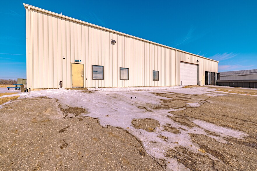 Primary Photo Of 2250 Hall Ave, Benson Warehouse For Sale