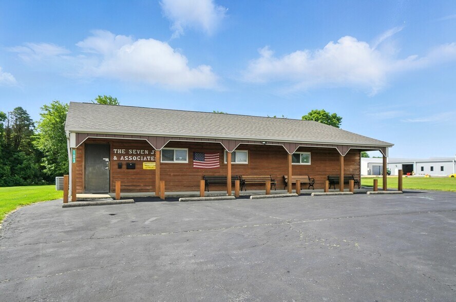 More Photos Of 103 Quinter Farm Rd, Englewood Freestanding For Sale