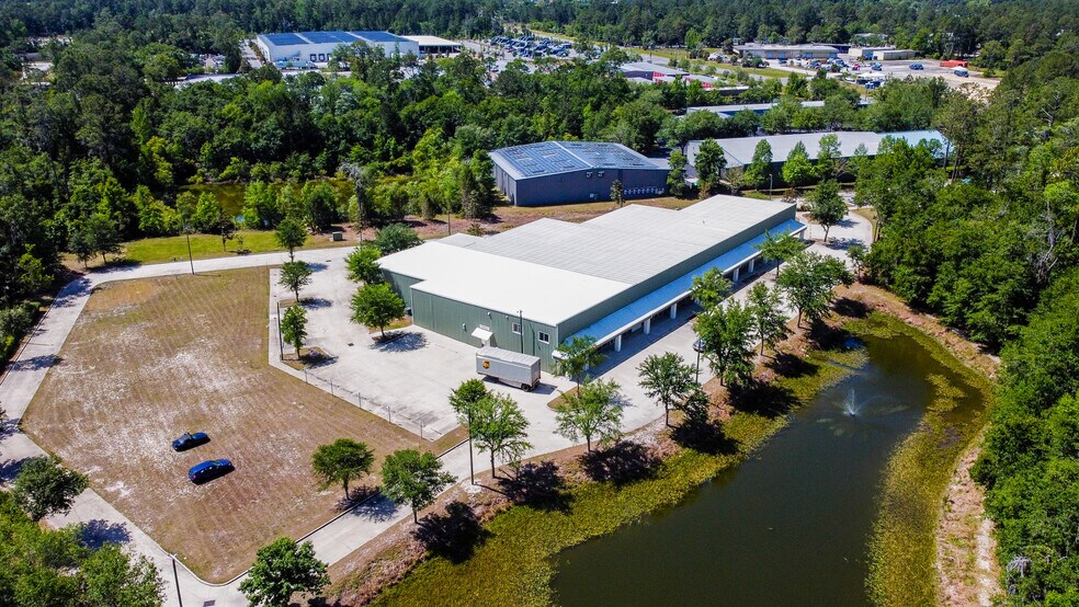 More Photos Of 7065 NW 22nd St, Gainesville Warehouse For Lease