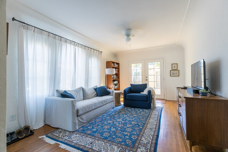 More Photos Of 1980 Chatsworth Blvd, San Diego Apartments For Sale