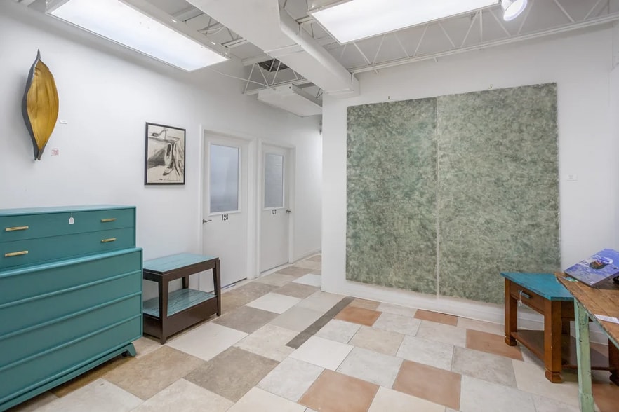 More Photos Of 400 23rd St S, Saint Petersburg Storefront Retail Office For Lease