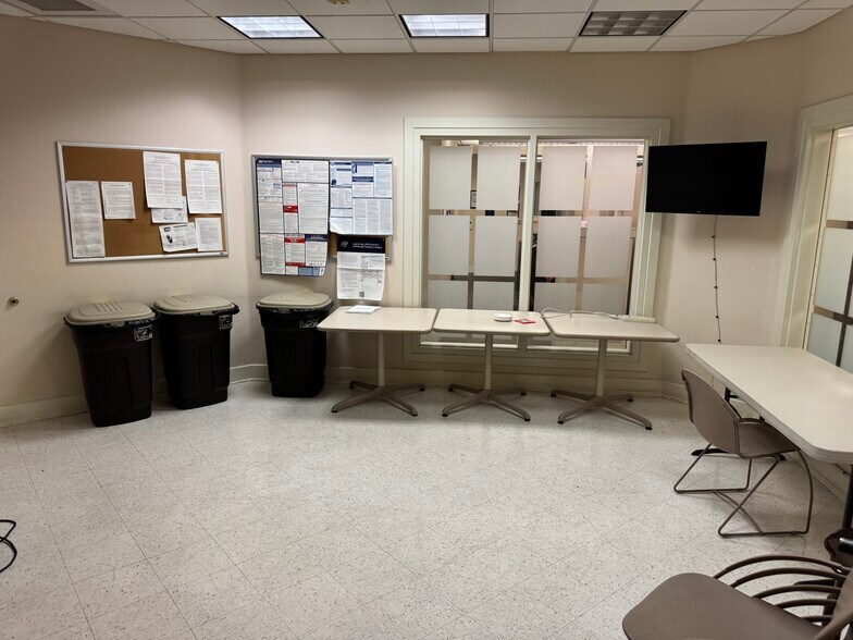 More Photos Of 3511 E Harmon Ave, Las Vegas Medical For Sale